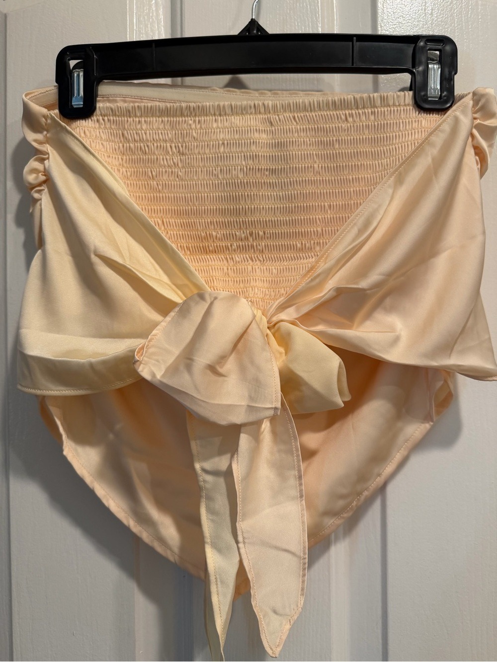 Silky Strapless Handkerchief Tube Top Creamy Butter - Picture 4 of 5